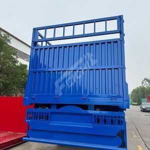 Feichi Fence Semi Trailer 2 Axles 40 Tons Stake Fence Cargo Animal Customizable Semi Trailer Dry Bulk Cargo Semi Trailer